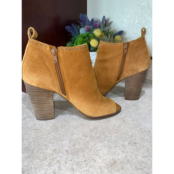 Lucky Brand Tan Suede Peep-Toe Booties W/Studded Trim & Side Zippers 8.5M - Picture 2 of 8